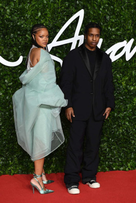 Rihanna - British Fashion Awards in London 12/02/2019
