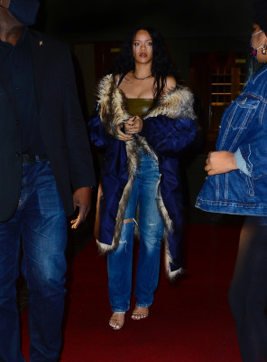 Rihanna - Casa Cipriani Hotel in New York 11/03/2021