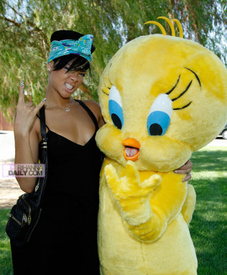 photo 6 in Rihanna gallery [id188471] 2009-09-18 00:00:00
