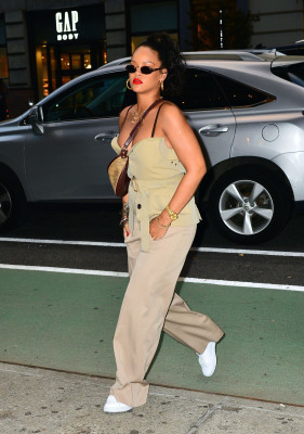 Rihanna in New York 05/04/2018