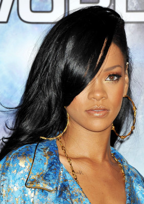 photo 22 in Rihanna gallery [id491933] 2012-04-04 00:00:00