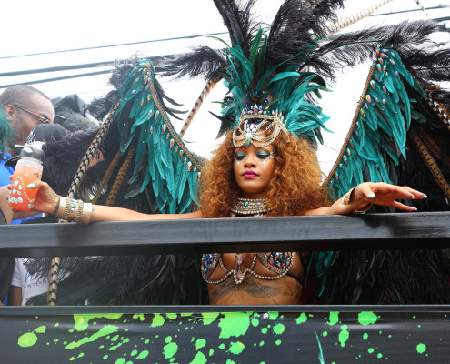 photo 3 in Rihanna gallery [id822375] 2015-08-06 00:00:00