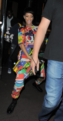 photo 11 in Rihanna gallery [id664592] 2013-09-23 00:00:00