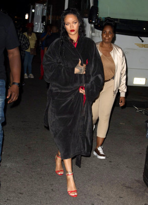 Rihanna - On Set in Bronx 07/11/2021