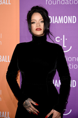 Rihanna - 5th Annual Diamond Ball n New York 09/12/2019