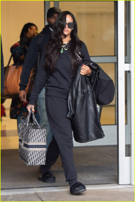 Rihanna - JFK Airport in NY 09/12/2018