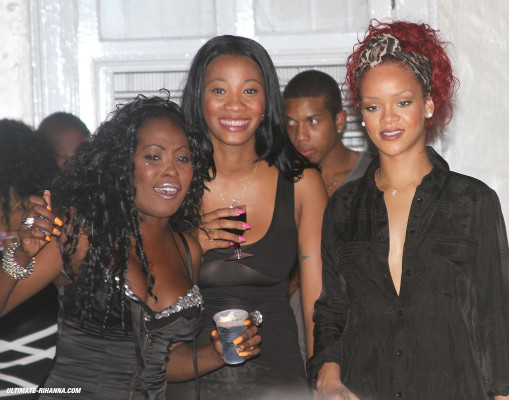 photo 22 in Rihanna gallery [id565796] 2012-10-01 00:00:00