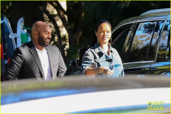 Rihanna - Los Angeles 08/14/2019