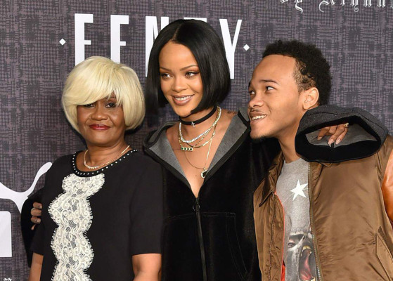 photo 5 in Rihanna gallery [id933328] 2017-01-15 00:00:00