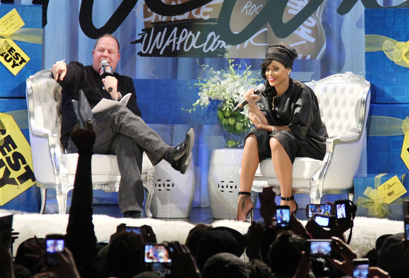 photo 25 in Rihanna gallery [id585832] 2012-11-26 00:00:00