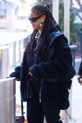 Rihanna - JFK Airport in New York 01/16/2020
