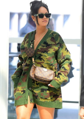 Rihanna - Airport in Seoul 09/16/2019
