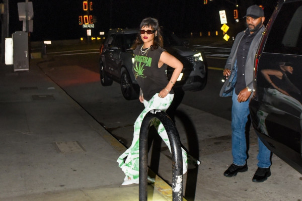 Rihanna - Giorgio Baldi Restaurant in Santa Monica 11/17/2020