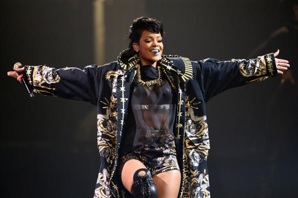 photo 23 in Rihanna gallery [id671645] 2013-10-21 00:00:00