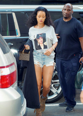 photo 27 in Rihanna gallery [id920654] 2016-11-01 00:00:00