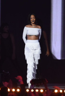 photo 13 in Rihanna gallery [id870107] 2016-02-26 00:00:00