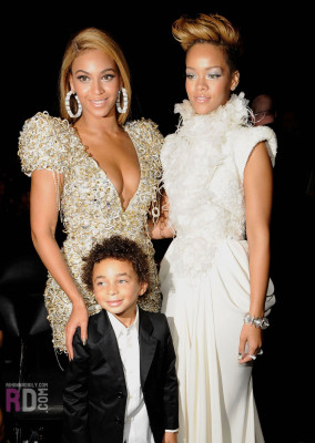 photo 14 in Rihanna gallery [id588898] 2012-12-08 00:00:00