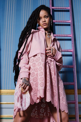 Rihanna - FENTYxPUMA (2017)