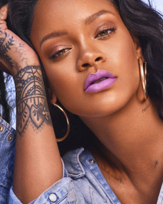 Rihanna - Fenty Beauty MATTEMOISELLE Promo (2017)