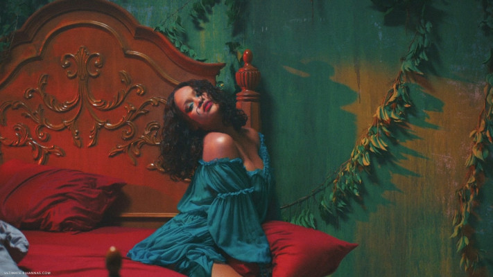 Rihanna - Music Video 