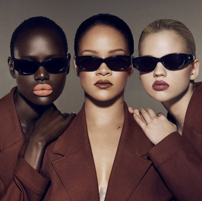 Rihanna by Dennis Leupold for Fenty Beauty Stunna (2018)