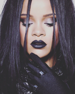 Rihanna by Dennis Leupold for Stunna Lip Paint (2018)