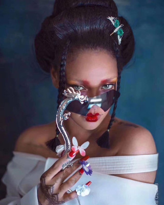 Rihanna by Chen Man for &#039;Harper&#039;s Bazaar China&#039; August 2019