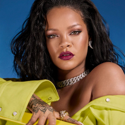 Rihanna - Fenty Beauty (2019)