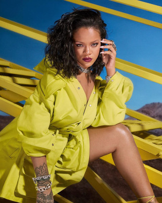 Rihanna - Fenty Beauty (2019)