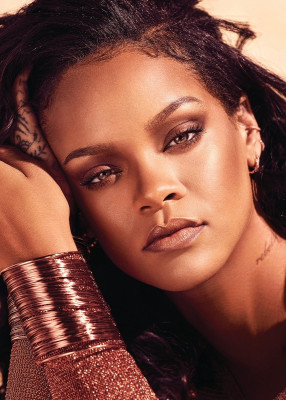 Rihanna - Fenty Beauty Sun Stalkr (2019)