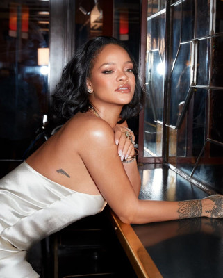 Rihanna - Fenty Beauty (2020)