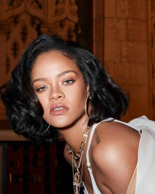Rihanna - Fenty Beauty 'Gloss Bomb Cream Color Drip Lip Cream' (2020)