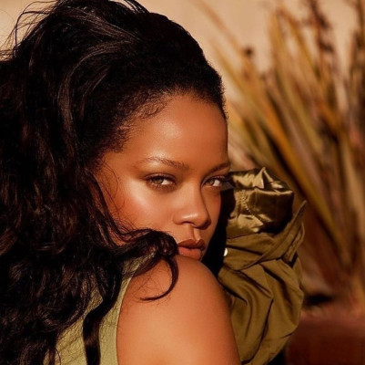 Rihanna - Fenty Skin (2020)