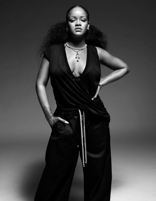 Rihanna by Mario Sorrenti for i-D Magazine (January 2020)