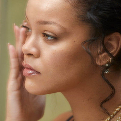 Rihanna - Fenty Skin 'Flash Nap' (2021)
