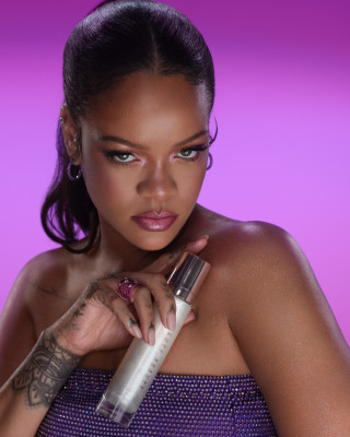 Rihanna - Fenty Beauty &#039;Diamond Bomb&#039; Campaign 2025