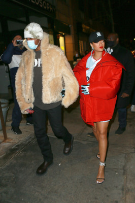 Rihanna - Peasant Restaurant in New York 01/22/2022