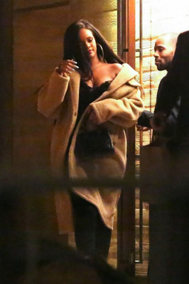Rihanna - Malibu 12/22/2018