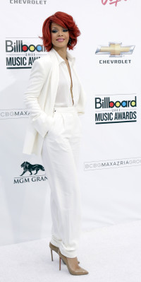 photo 25 in Rihanna gallery [id436992] 2011-11-17 00:00:00