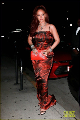 Rihanna - Giorgio Baldi Restaurant in Los Angeles 06/23/2019