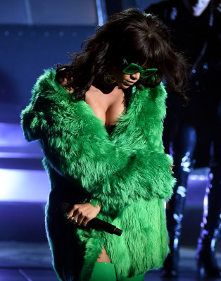 photo 23 in Rihanna gallery [id800117] 2015-04-02 00:00:00