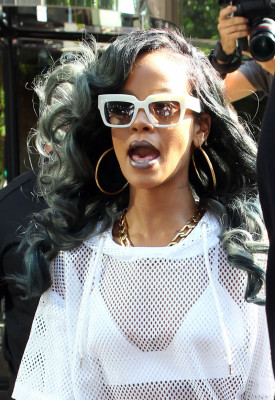 photo 12 in Rihanna gallery [id652478] 2013-07-28 00:00:00