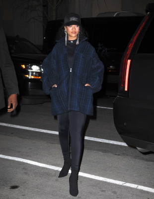 Rihanna - Hotel in New York 01/25/2022