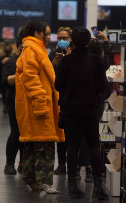 Rihanna - Sephora in New York 01/26/2022