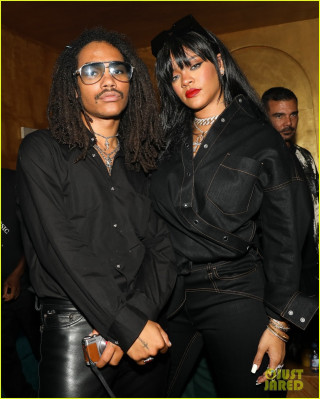 Rihanna - L&#039; Arc Nightclub in Paris 09/26/2019
