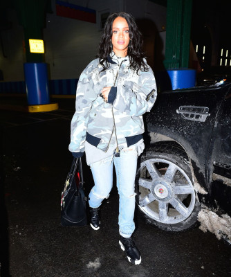 photo 16 in Rihanna gallery [id796425] 2015-03-10 00:00:00