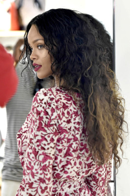 photo 25 in Rihanna gallery [id758377] 2014-09-12 00:00:00