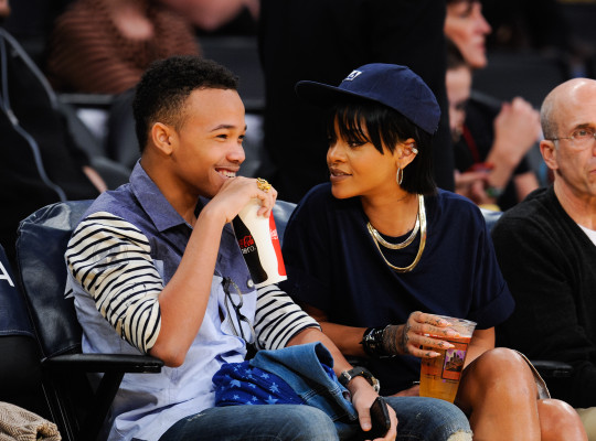 photo 28 in Rihanna gallery [id683222] 2013-12-09 00:00:00