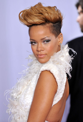 photo 28 in Rihanna gallery [id240463] 2010-02-03 00:00:00