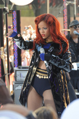 photo 17 in Rihanna gallery [id424681] 2011-10-03 00:00:00